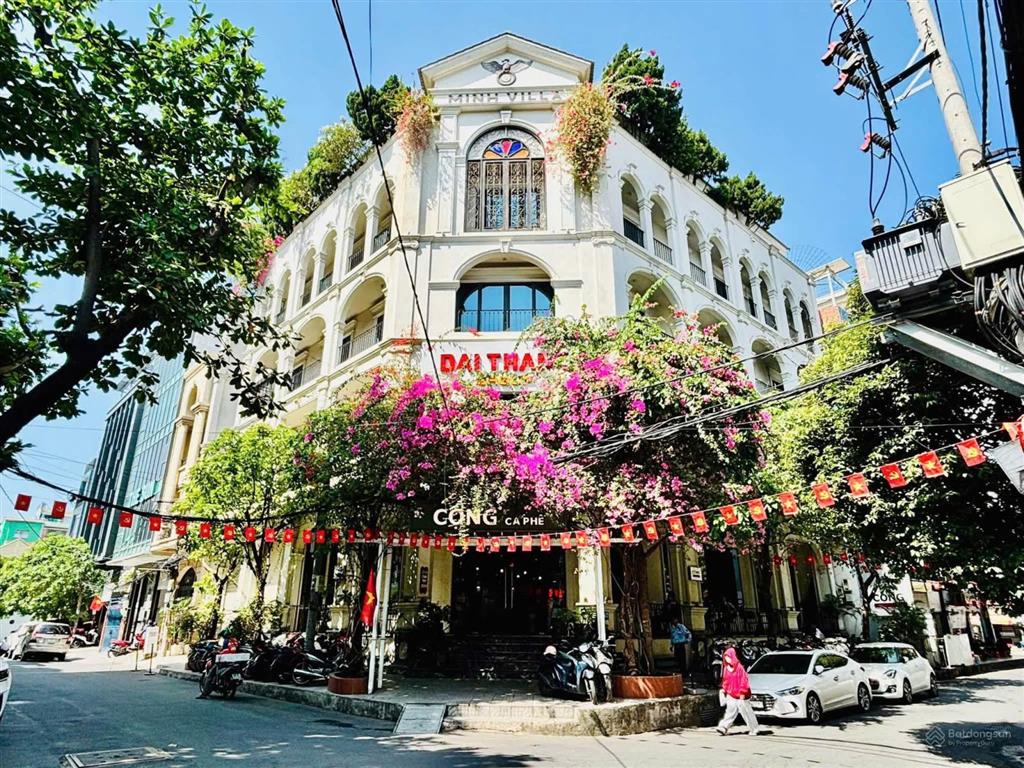 Cho thuê văn phòng tòa nhà more nguyễn gia trí, bình thạnh, kiến trúc châu âu, sàn vuông thoáng