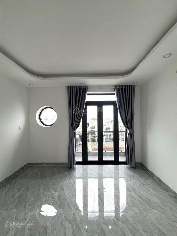 Ngay chợ bình trị đông, ngã 4 bốn xã, sát tên lửa, 7 tỷ nhỉnh, hẻm 7m thông, shr