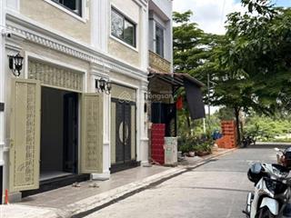 5 tỷ hơn nhà ngay sát tên lửa, hẻm 8m lề, 4.2x12m, 3pn, sổ riêng 2026
