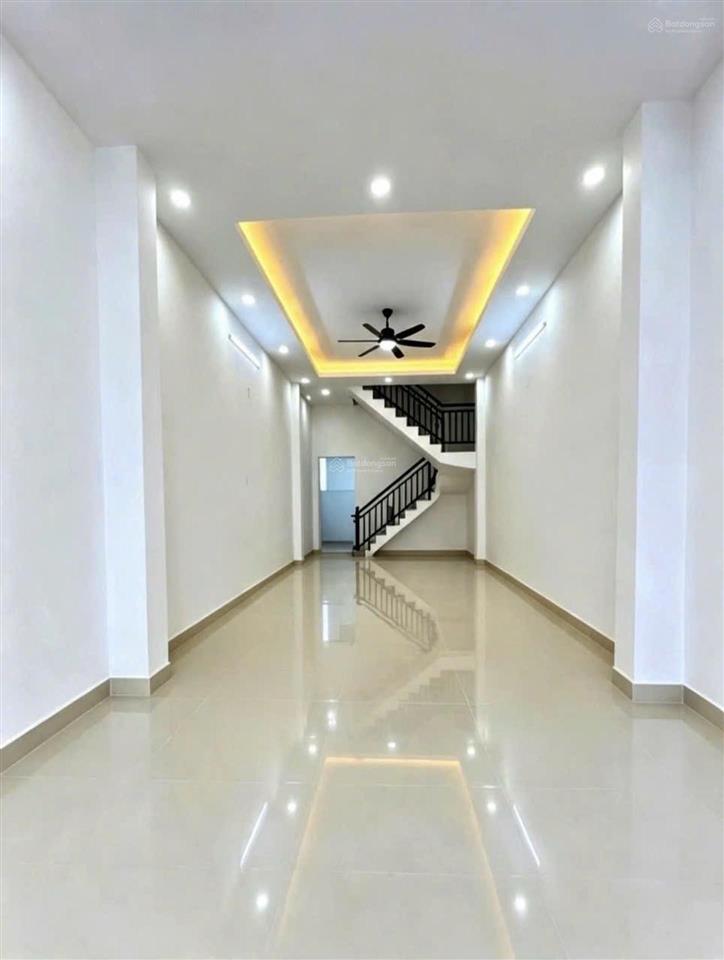 5.x tỷ , nhà sát tên lửa bv bình tân,4x16m, hẻm xe tải thông