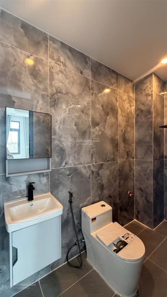 Mặt tiền kinh doanh 6, xtỷ, ngay trung tâm bình tân 8x8m shr