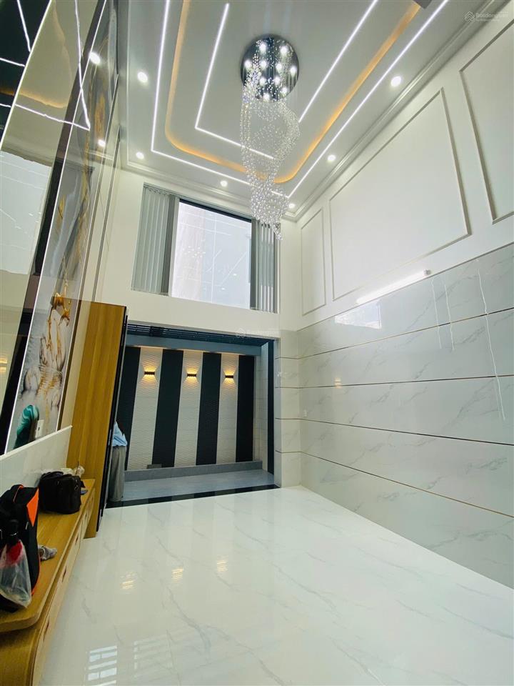 7. x tỷ khu phân lô cạnh tên lửa, 4x18m, thang máy, shr ko lộ giới
