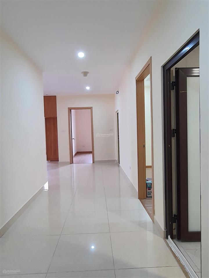 Hot! bql liễu giai tower 26 liễu giai cho thuê chcc 100m2, 3pn đồ cơ bản 18 triệu/th,  0919 863 ***