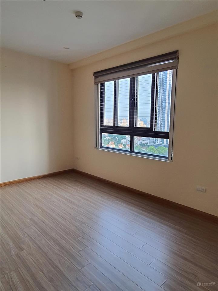 Hot! bql liễu giai tower 26 liễu giai cho thuê chcc 100m2, 3pn đồ cơ bản 18 triệu/th,  0919 863 ***