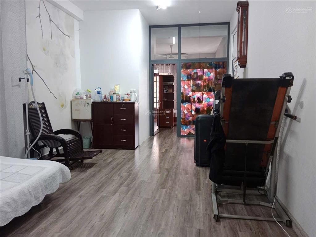 Bán nhà mặt tiền kinh doanh đường 270 cao lỗ. diện tích 8x23 kết cấu 5 tầng phường 4 quận 8