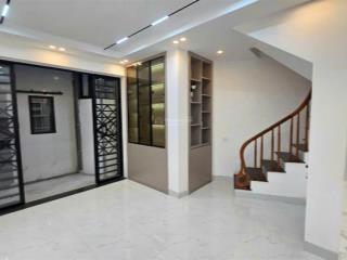 Triều khúc ngõ nông 30m2 4 tầng 1 tum nhà đẹp ở ngay 6.8 tỷ