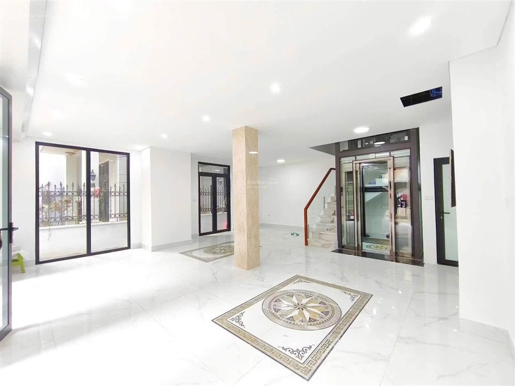 Bán tòa nhà hoàng đạo thành thanh xuân lô góc 7 tầng thang máy 24,8 tỷ