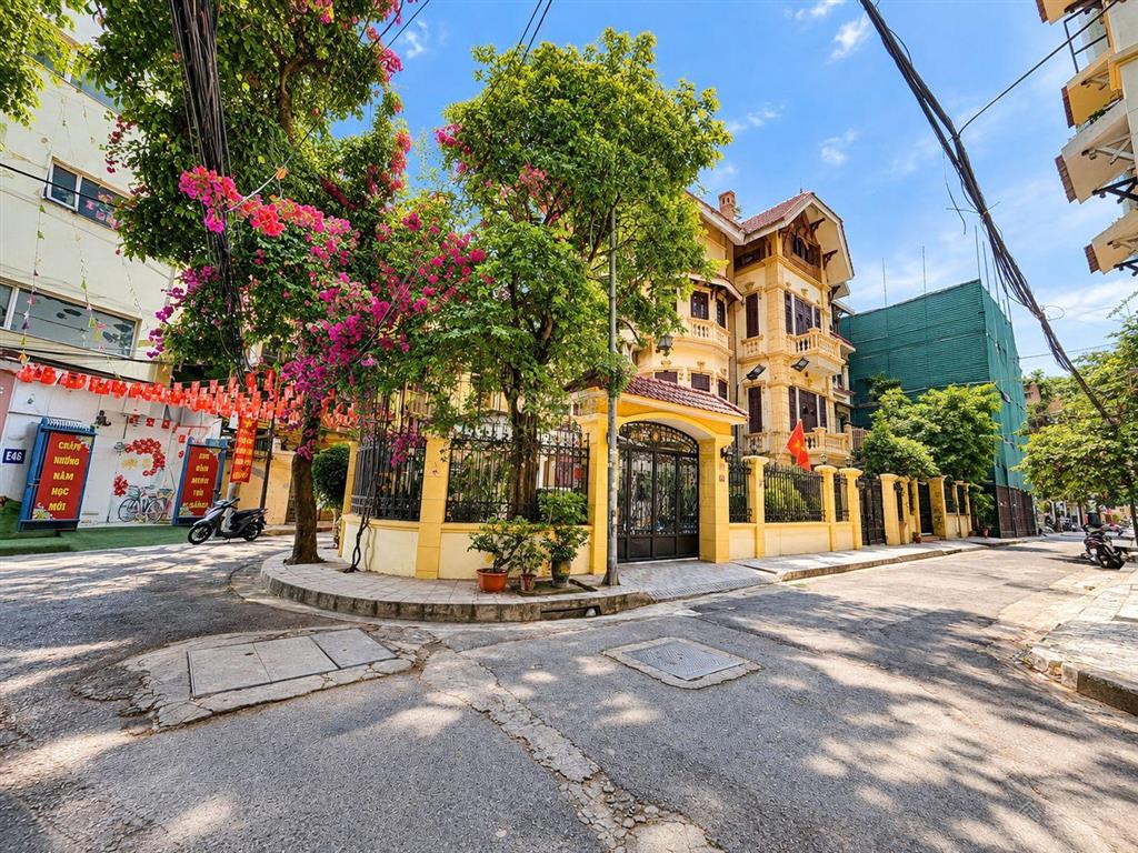 54 tỷ biệt thự 3 mặt tiền nguyễn công thái đại kim, hoàng mai