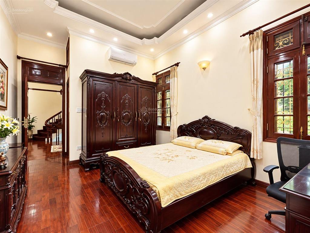 54 tỷ biệt thự 3 mặt tiền nguyễn công thái đại kim, hoàng mai