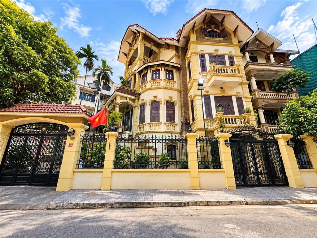 54 tỷ biệt thự 3 mặt tiền nguyễn công thái đại kim, hoàng mai