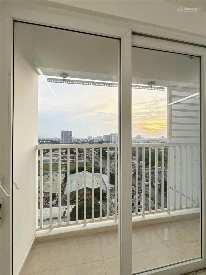 Giá siêu tốt cho căn 81m2 có 2pn 2wc rộng rãi, view thoáng mát, tầng trung đẹp