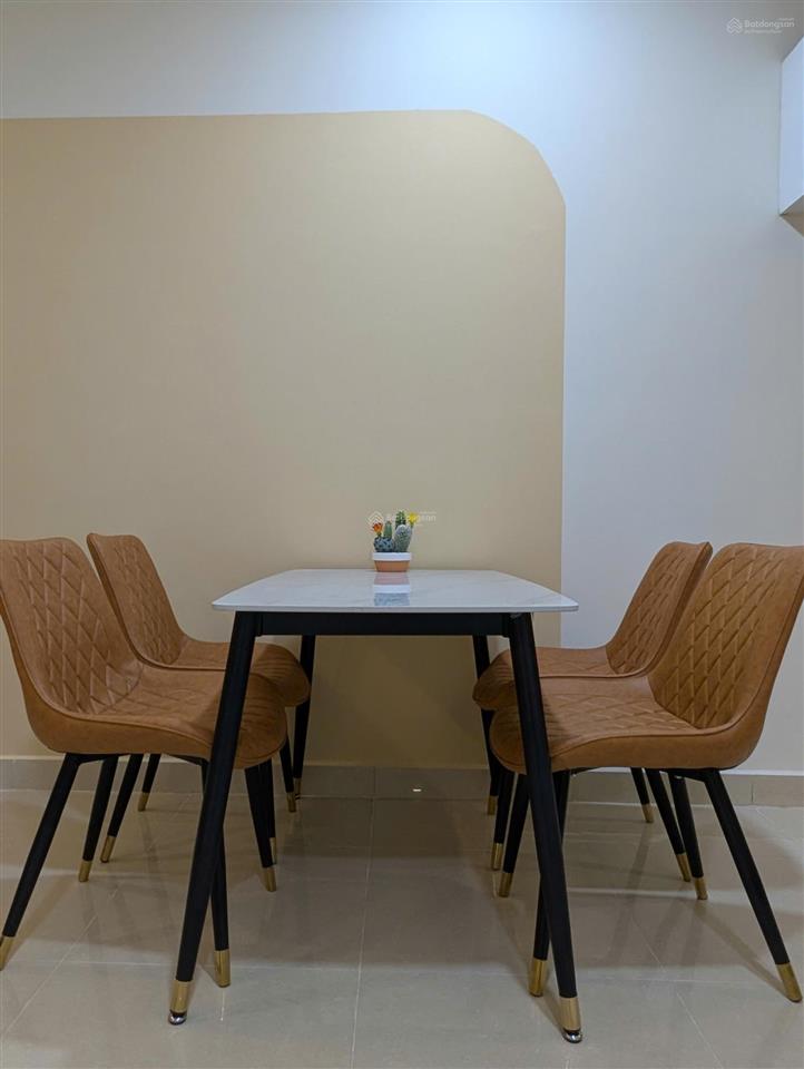 Nhà đẹp giá tốt căn 2pn 2wc có nội thất, nhà sạch sẽ tầng vừa view thông thoáng mát mẻ