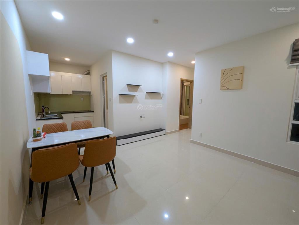 Nhà đẹp giá tốt căn 2pn 2wc có nội thất, nhà sạch sẽ tầng vừa view thông thoáng mát mẻ