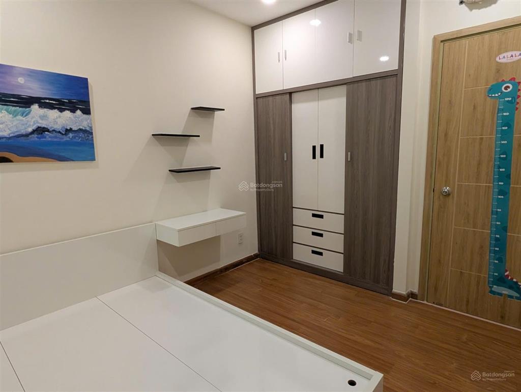 Nhà đẹp giá tốt căn 2pn 2wc có nội thất, nhà sạch sẽ tầng vừa view thông thoáng mát mẻ