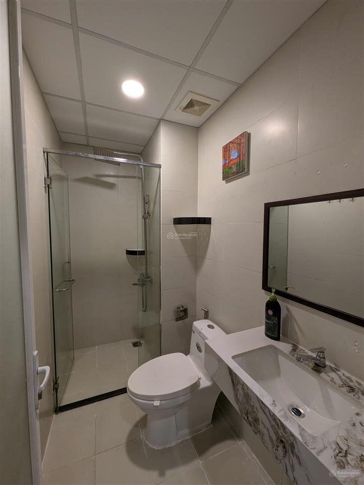 Nhà đẹp giá tốt căn 2pn 2wc có nội thất, nhà sạch sẽ tầng vừa view thông thoáng mát mẻ