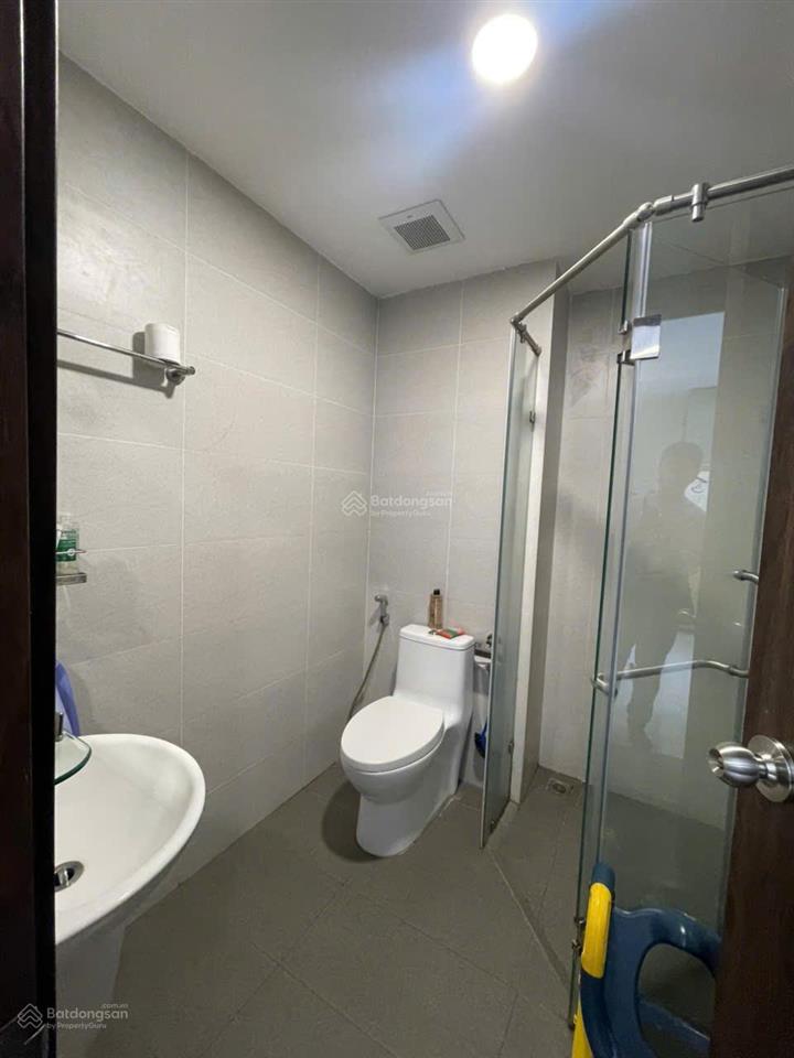 Cần bán căn hộ 1pn 1wc có nội thất sổ hồng riêng chung cư pegasuite 2, view trực diện pháo hoa q1