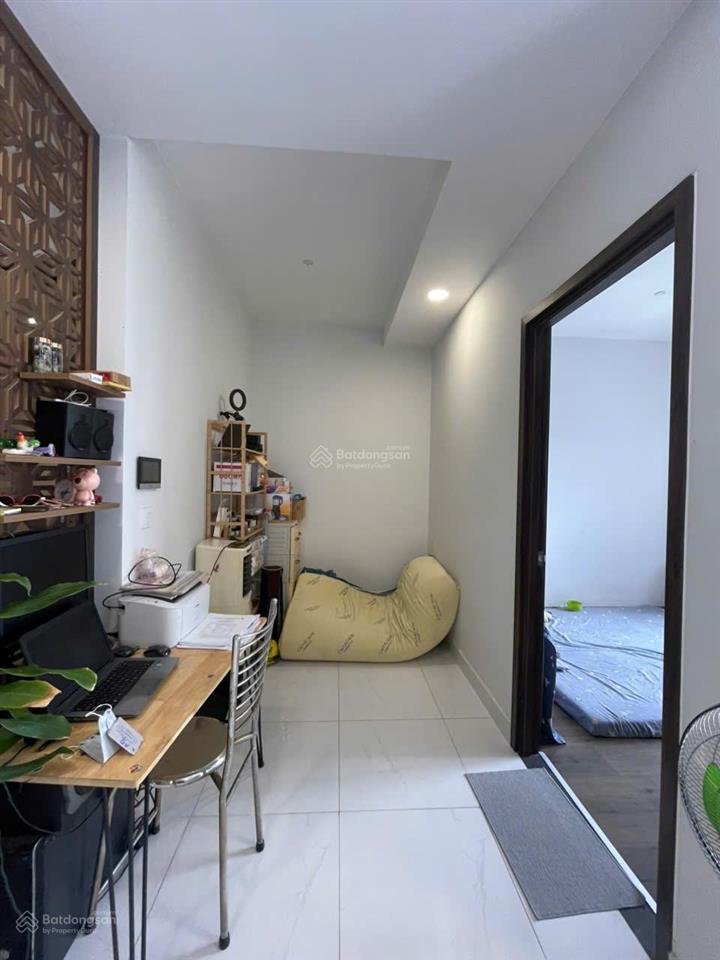Cần bán căn hộ 1pn 1wc có nội thất sổ hồng riêng chung cư pegasuite 2, view trực diện pháo hoa q1