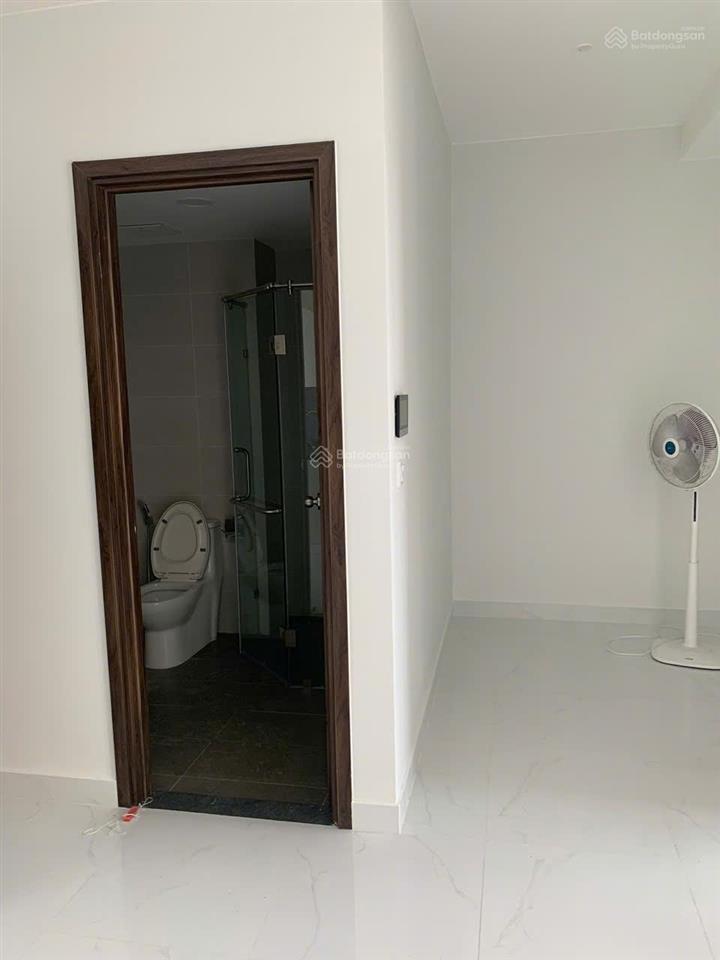 Cần bán giá siêu tốt căn hộ 1pn 1wc sổ hồng riêng chung cư pegasuite 2, tầng trung view thoáng mát