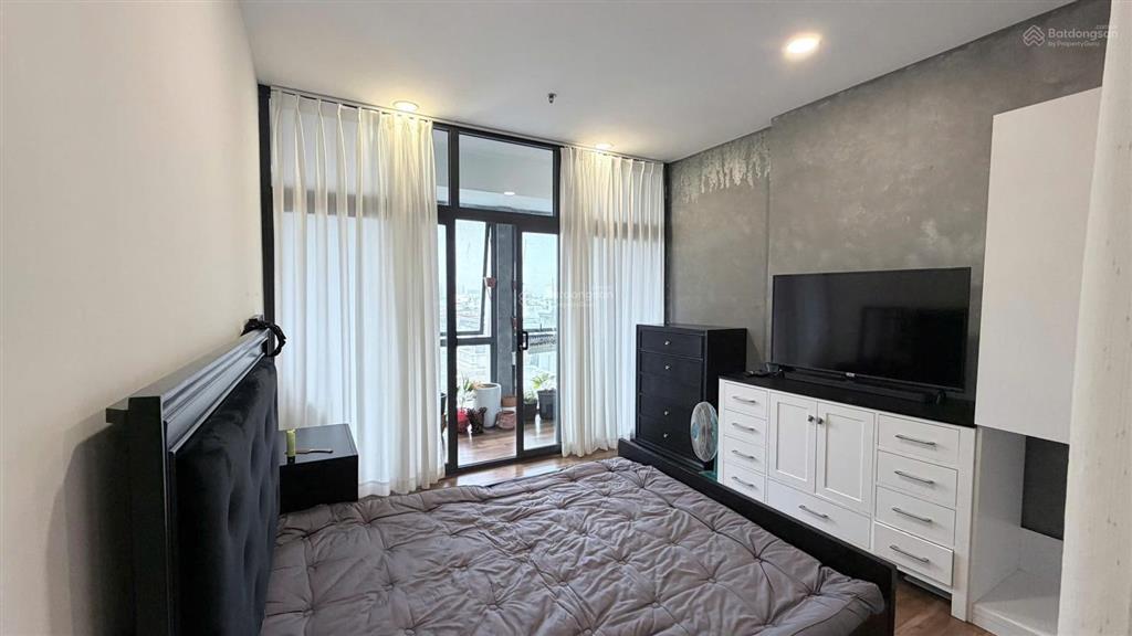 Bán căn officetel 44m2 full nội thất nhà mới , sạch sẽ view thoáng