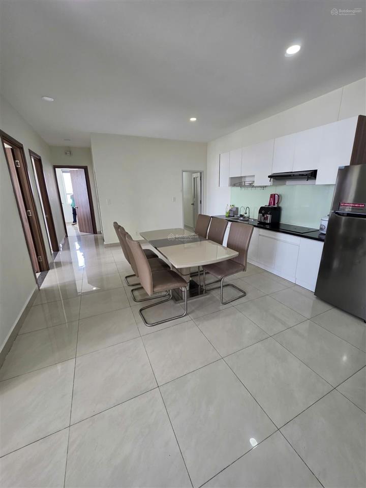 Căn siêu hiếm 3pn 2wc có nội thất diện tích 92m² view trực diện pháo hoa q1, tầng trung thoáng