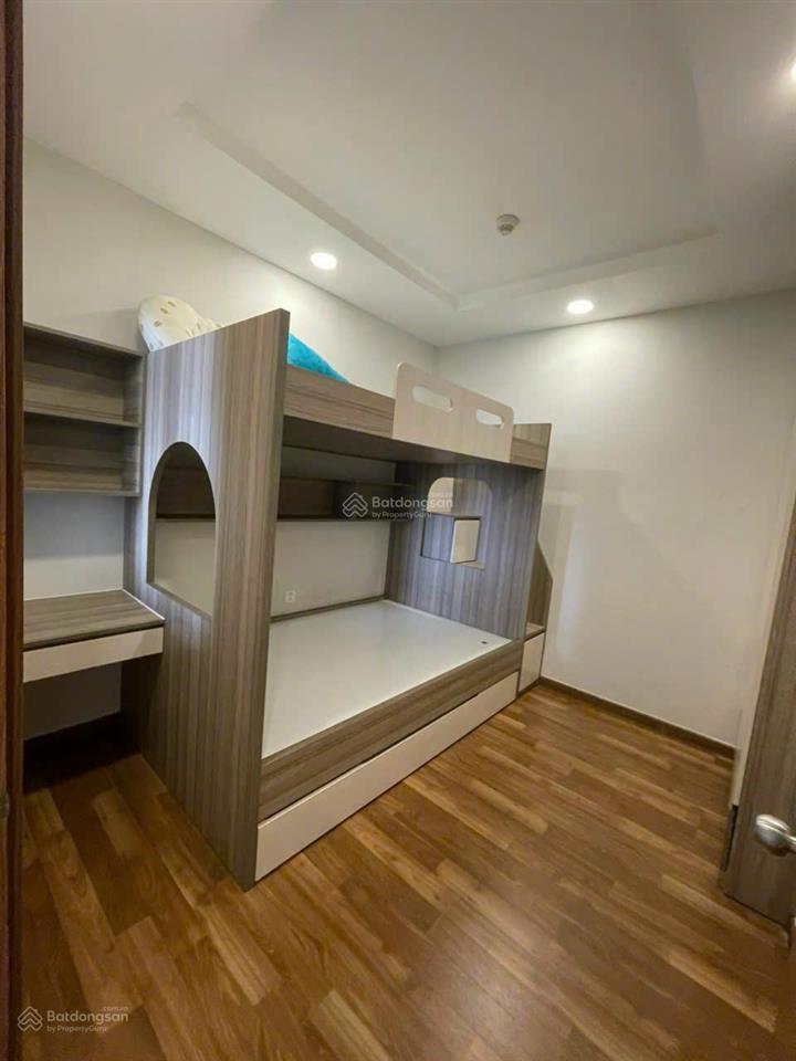 Giá tốt nhà đẹp căn 2pn 2wc 68m² full nội thất, nhà sạch sẽ view thoáng mát tầng trung