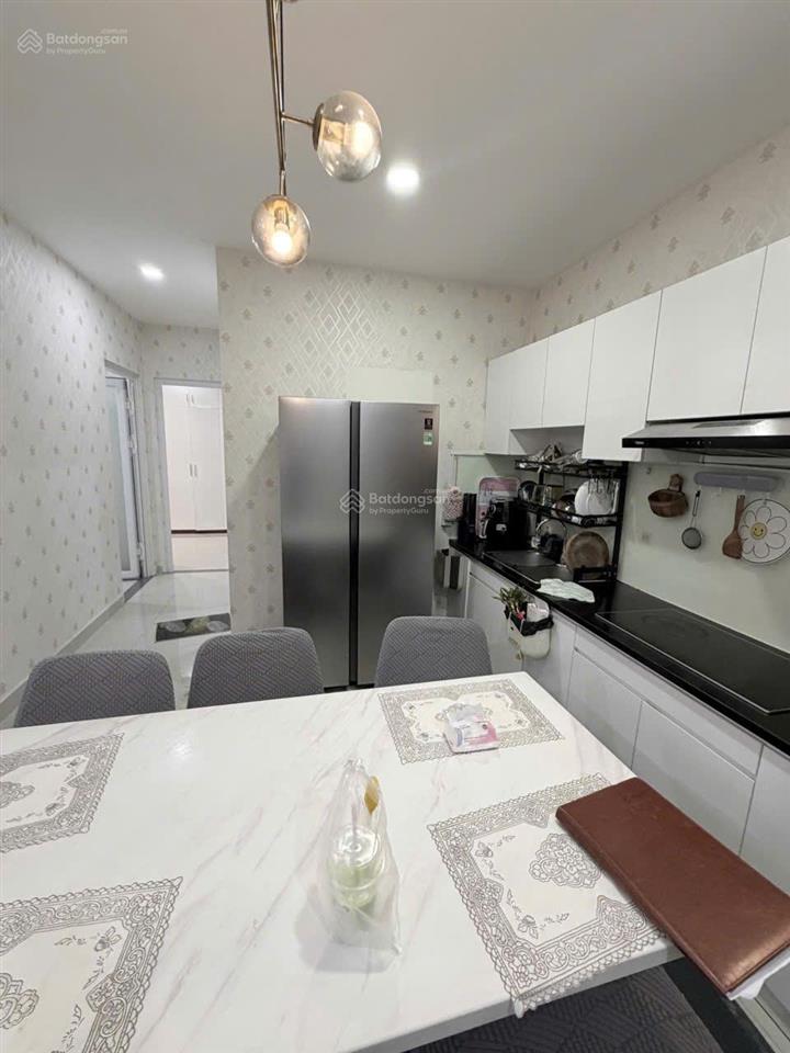 Bán căn 79m2 2pn 2wc full nội thất cao cấp, tầng trung view thoáng mát quanh năm