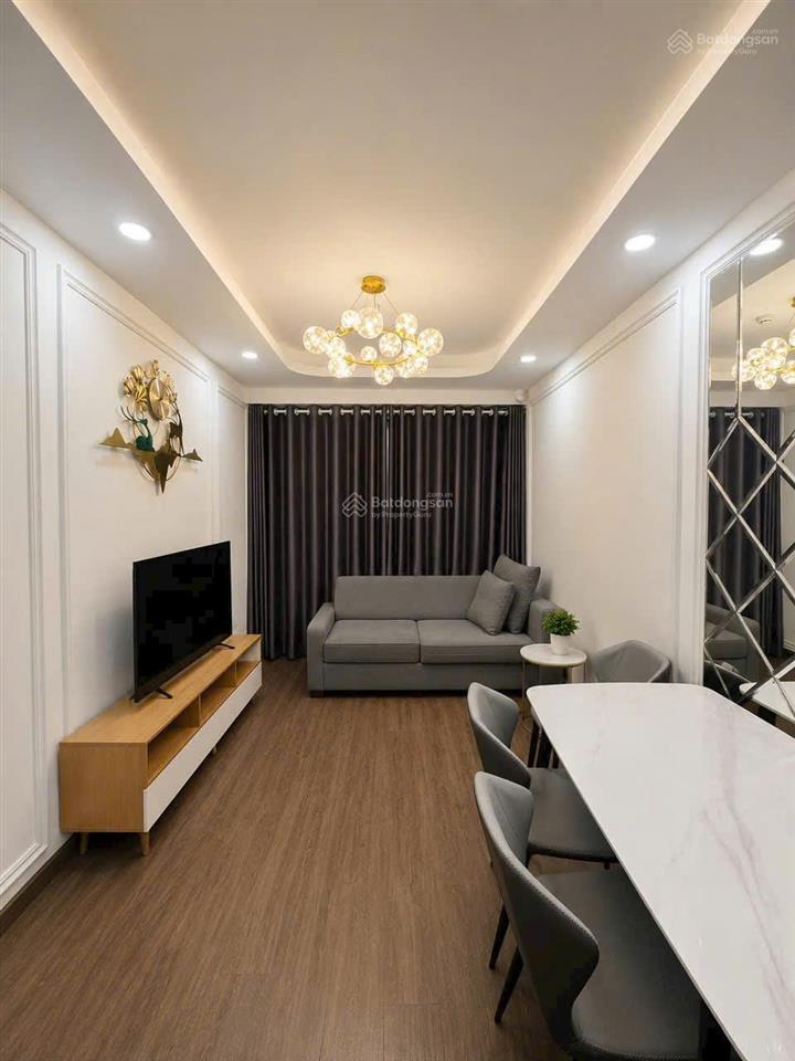 Bán nhanh căn 2pn full nội thất nhà mới đẹp, tầng trung view hồ bơi thoáng mát