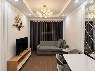 Bán nhanh căn 2pn full nội thất nhà mới đẹp, tầng trung view hồ bơi thoáng mát