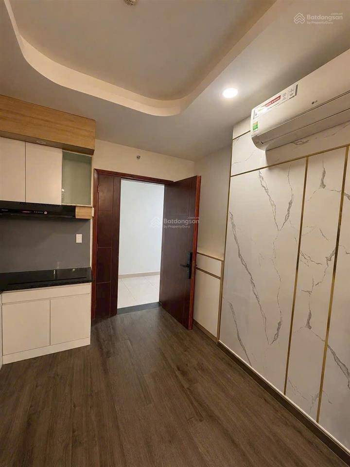 Bán nhanh căn 2pn full nội thất nhà mới đẹp, tầng trung view hồ bơi thoáng mát