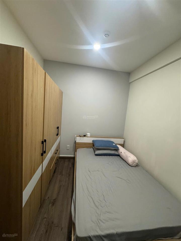Bán nhanh căn 2pn full nội thất nhà mới đẹp, tầng trung view hồ bơi thoáng mát