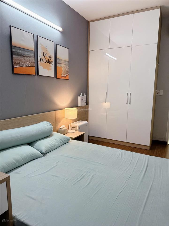 Căn 2pn 2wc 73m2 nhà đẹp full nội thất cao cấp, tầng trung view thoáng mát quanh năm