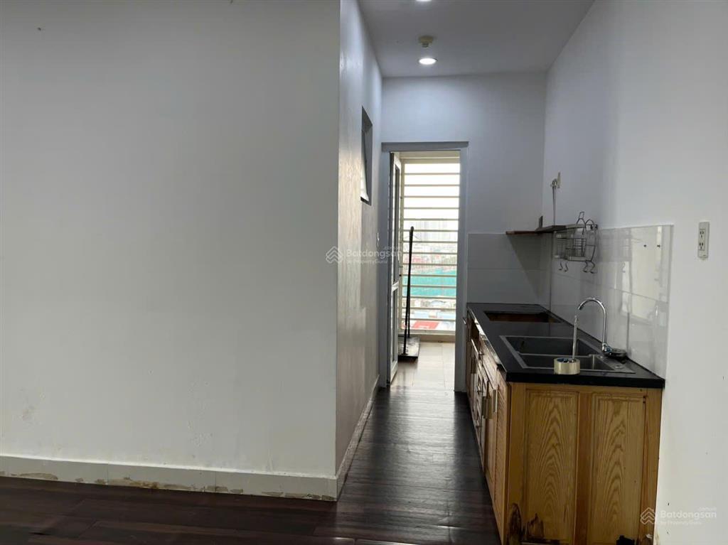 Bán gấp giá cực tốt căn 2pn 2wc  78m2 full nội thât view thoáng mát  sổ hồng riêng