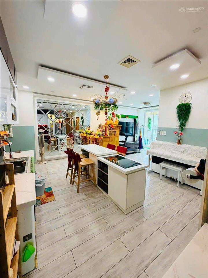 Bán căn góc 94m2  3pn 2wc ban công rộng thiết kế siêu đẹp, nhà thoáng mát sạch sẽ