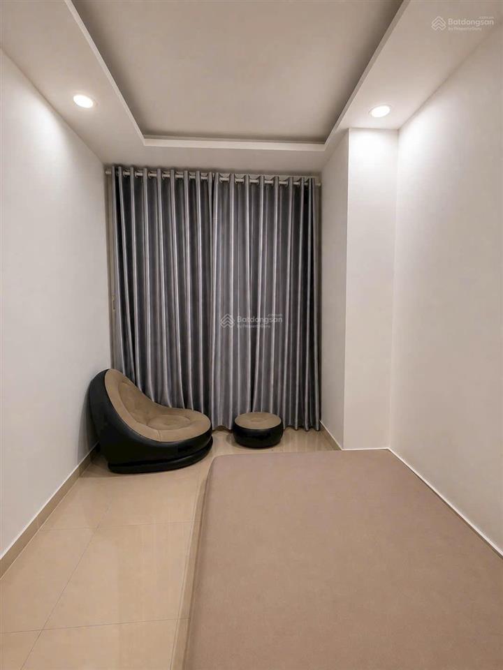 Giá cực tốt căn 2pn 2wc dt 73m2 nội thất cơ bản, tầng trung view pháo hoa q1 siêu đẹp