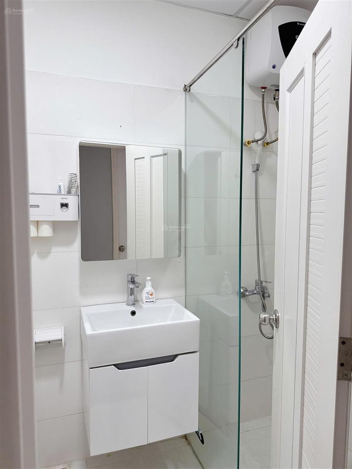 Căn 2pn 2wc 73m2 nhà đẹp full nội thất cao cấp, tầng trung view thoáng mát quanh năm