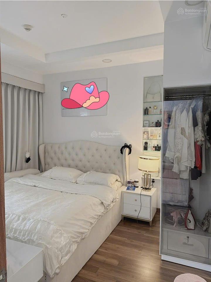 Bán căn 2pn 2wc  68m2 full nội thất cao cấp nhà mới tinh, tầng trung view thoáng