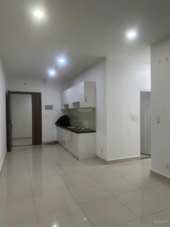 Bán căn 2pn 2wc  60m2 tầng trung tòa liền kề tttm parc mall