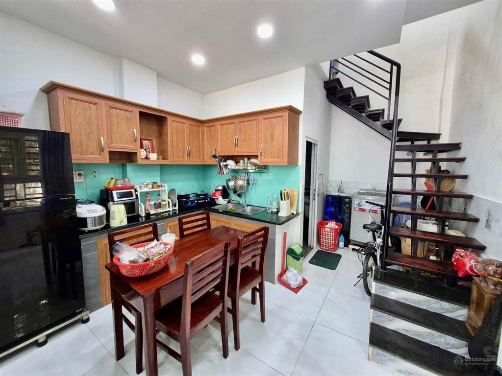 Nhà mới 2 tầng ngay tây thạnh, tân phú, 4m x 10m, sát mặt tiền, shr, hơn 3 tỷ