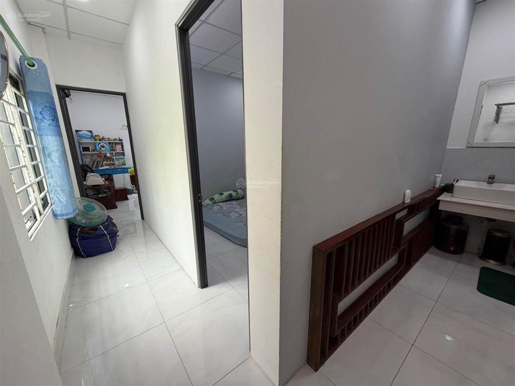 Nhà mới 2 tầng ngay tây thạnh, tân phú, 4m x 10m, sát mặt tiền, shr, hơn 3 tỷ