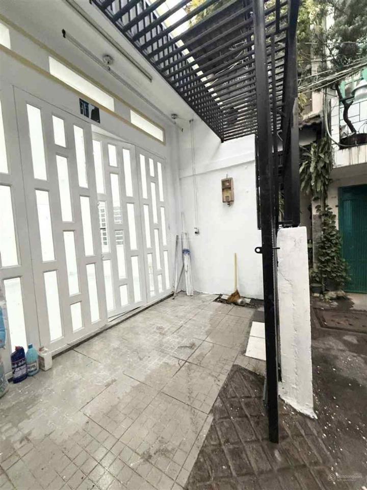 Bán nhà 2 tầng trung tâm tân phúsát đh văn hiến4m x 15m3pnshrchỉ hơn 3 tỷ