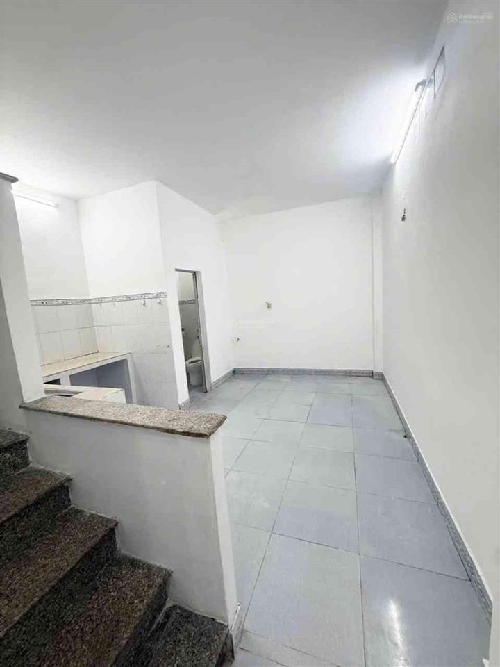 Bán nhà 2 tầng trung tâm tân phúsát đh văn hiến4m x 15m3pnshrchỉ hơn 3 tỷ