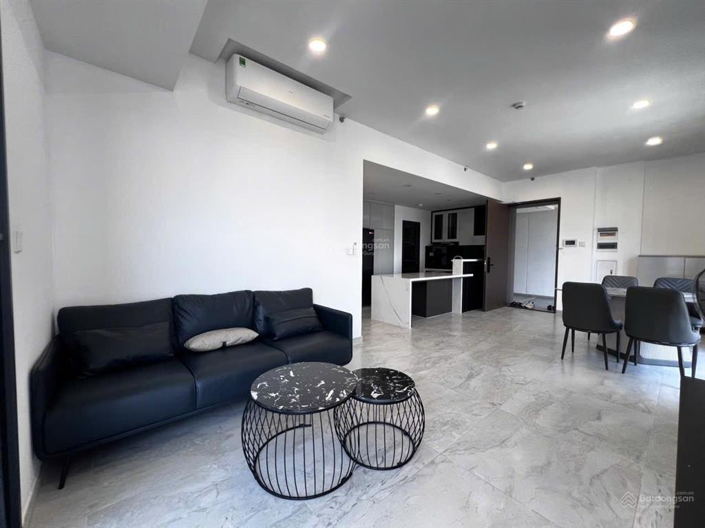 Bán căn hộ cardinal court 2pn tầng cao ô xe hầm giá chỉ 10.9 tỷ