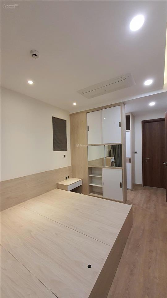 Suất nnn midtown m7 nội thất cơ bản giá 9.8 tỷ all in