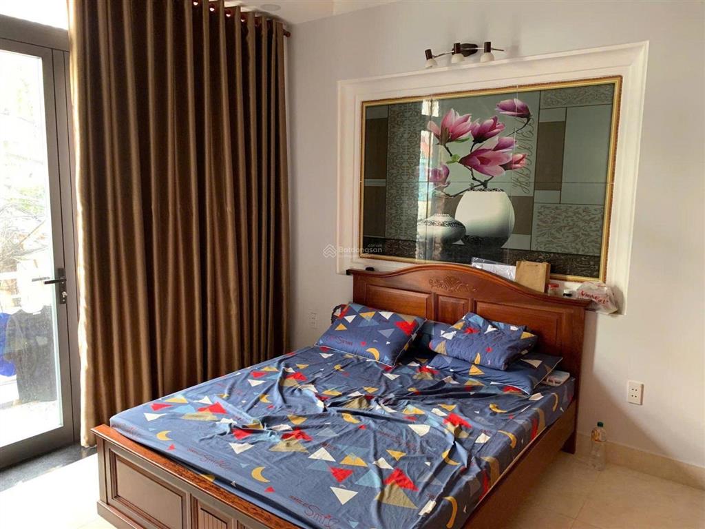 Nhà ngang 6m hẻm xe hơi 4pn full nội thất, vị trí đẹp