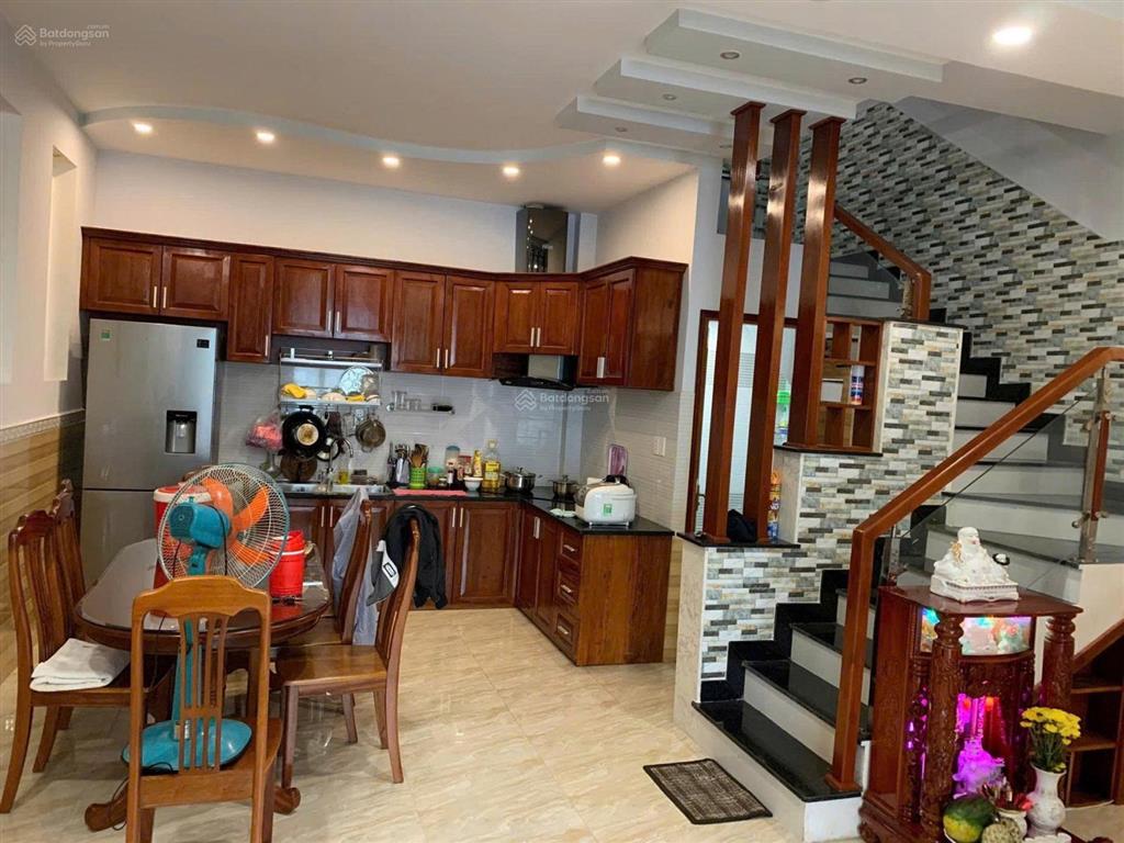 Nhà ngang 6m hẻm xe hơi 4pn full nội thất, vị trí đẹp