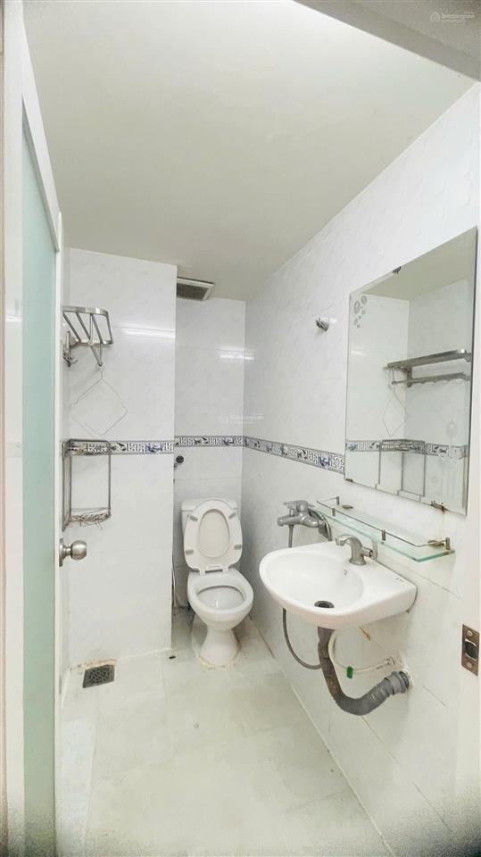 Bán nhà 5 tầng phan văn trị bình thạnh  đối diện đh văn lang  dòng tiền 30tr/tháng