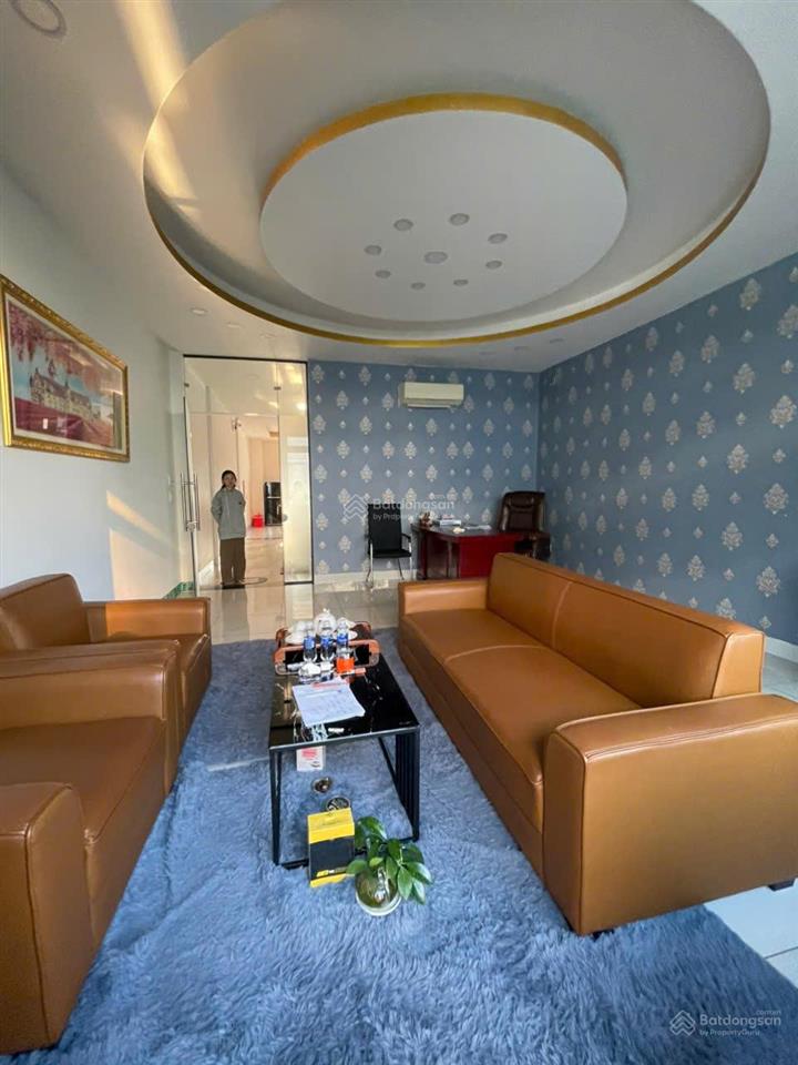 Cho thuê nhà mặt phố khu cao cấp bình lợi dt 5x22m 4 tầng mới đẹp full nội thất giá chỉ 33 triệu/th