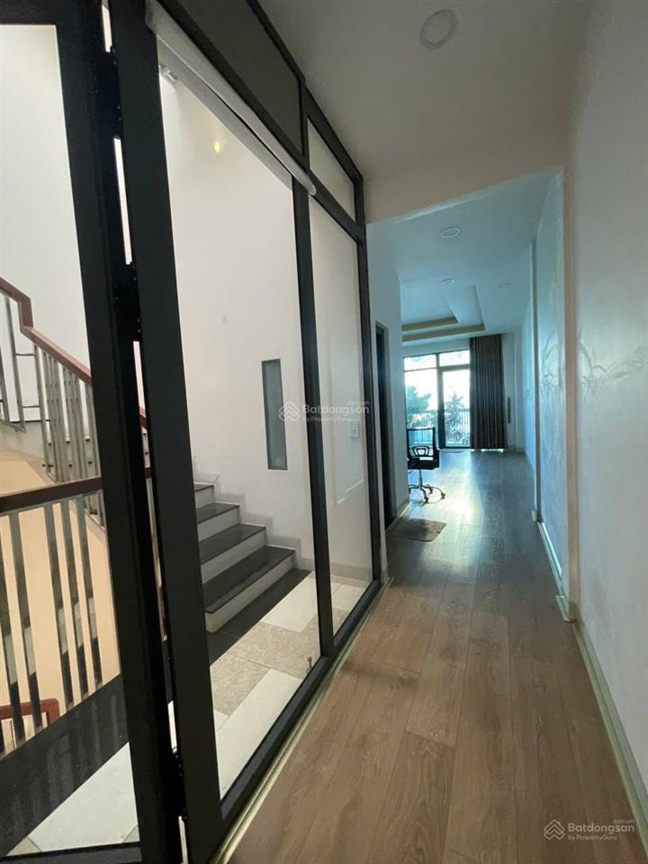 Cho thuê nhà mặt phố khu cao cấp bình lợi dt 5x22m 4 tầng mới đẹp full nội thất giá chỉ 33 triệu/th