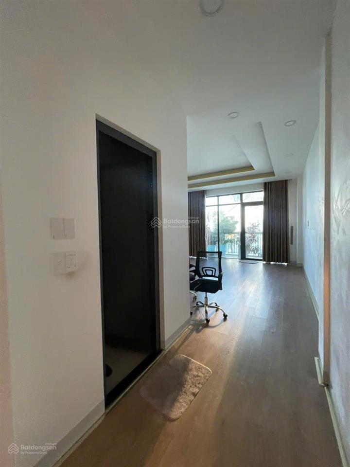 Cho thuê nhà mặt phố khu cao cấp bình lợi dt 5x22m 4 tầng mới đẹp full nội thất giá chỉ 33 triệu/th