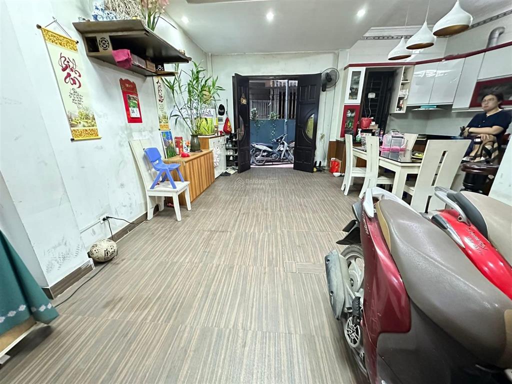 Mặt ngõ yên hoà thẳng tắp, 50m ra mặt phố, dân xây 11 phòng, ô chờ thang máy 61m2 giá 16,9 tỷ